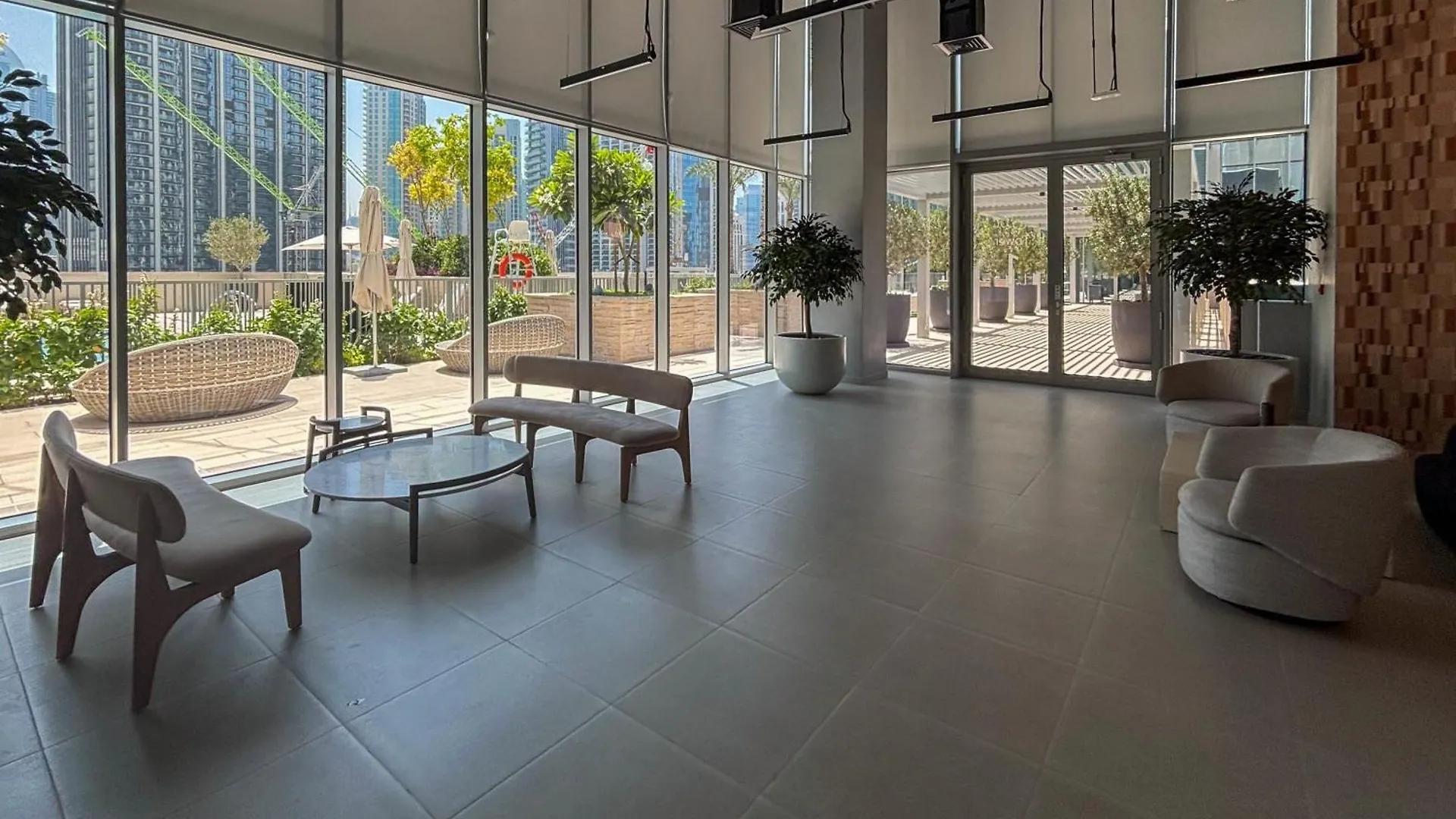Frank Porter - Forte Tower 1 Dubai 0*,  United Arab Emirates